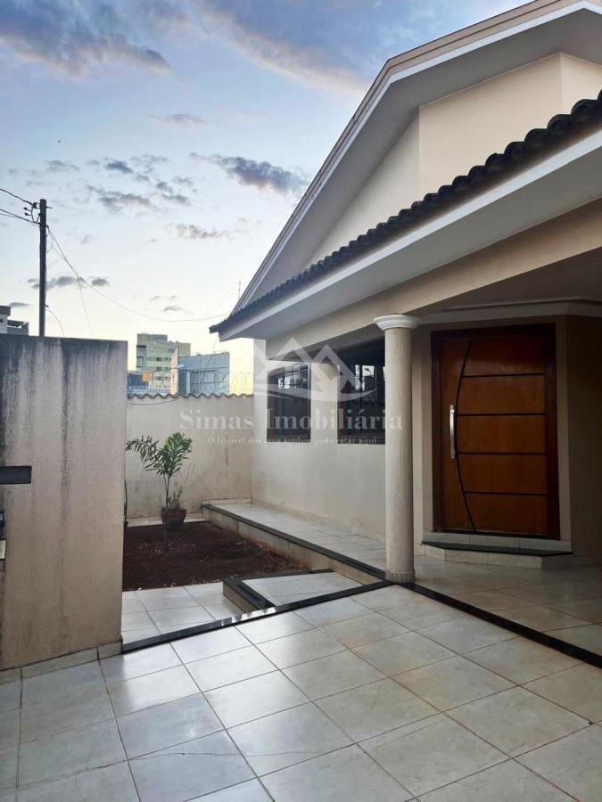 Casa, 3 quartos, 348 m² - Foto 3