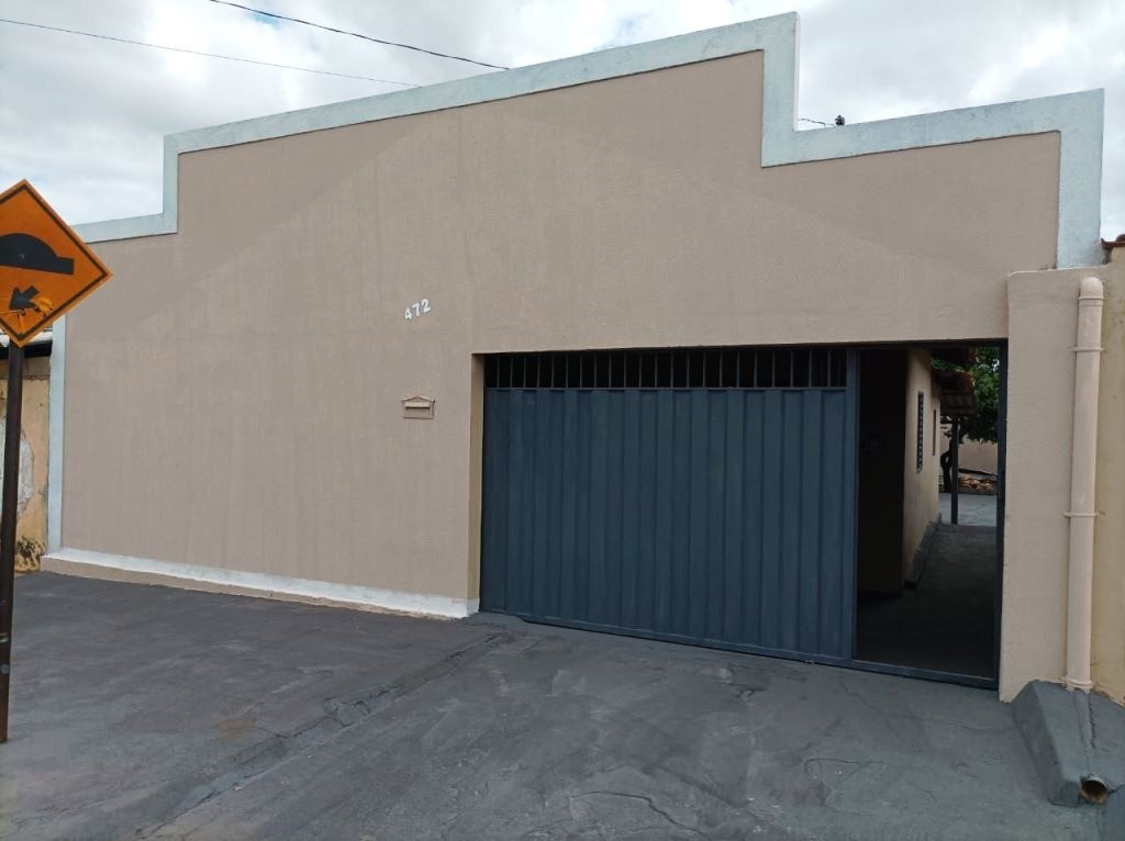 Casa, 2 quartos, 323 m² - Foto 1