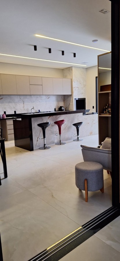 Casa, 3 quartos, 350 m² - Foto 4