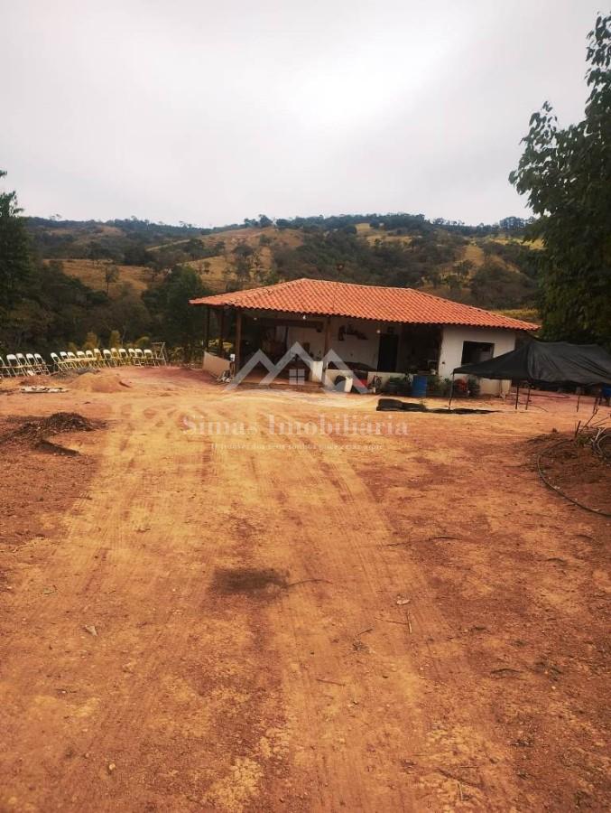 Sítio, 2 quartos, 2 m² - Foto 1